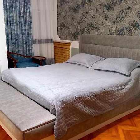 Central Apartment "Ameliya" Baku Exterior foto